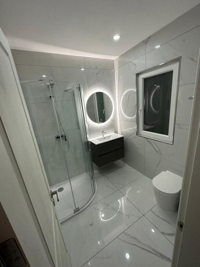 Apartment One100